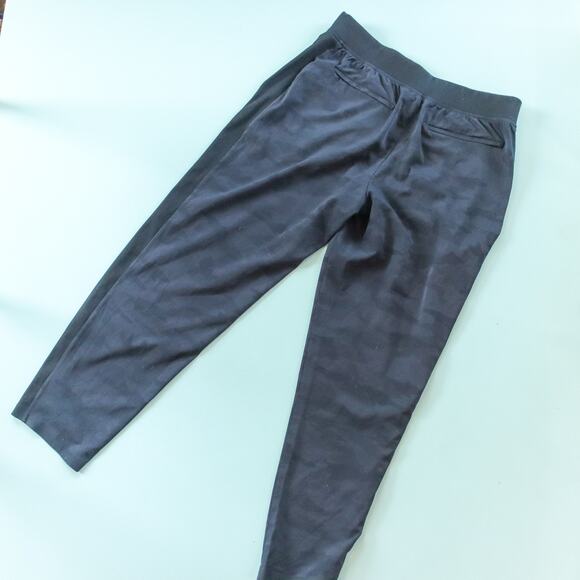 Athleta Brooklyn Navy Blue Camo Straight Leg Ankle Athletic Pants Size 12 - Picture 10 of 10